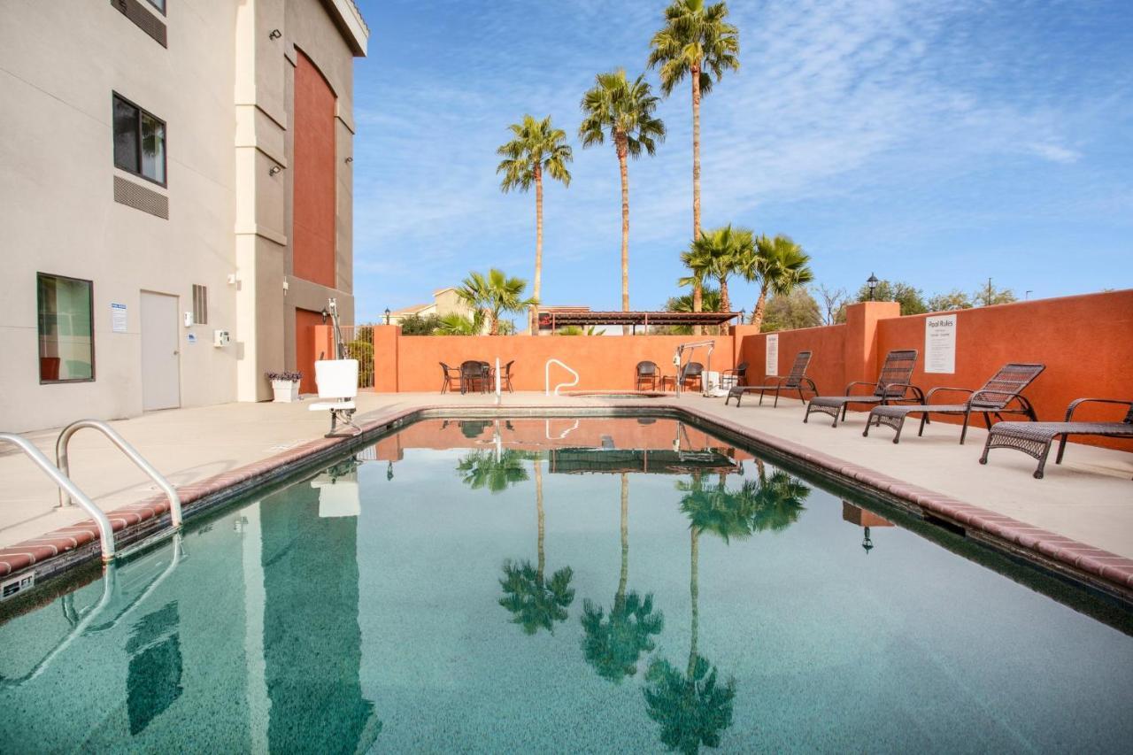 Express & Tucson North - Marana, By Ihg 2*
