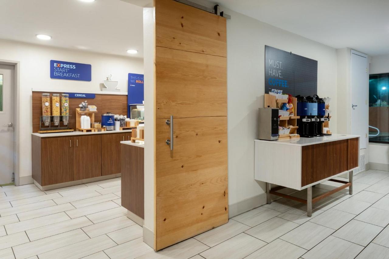 Express & Tucson North - Marana, By Ihg